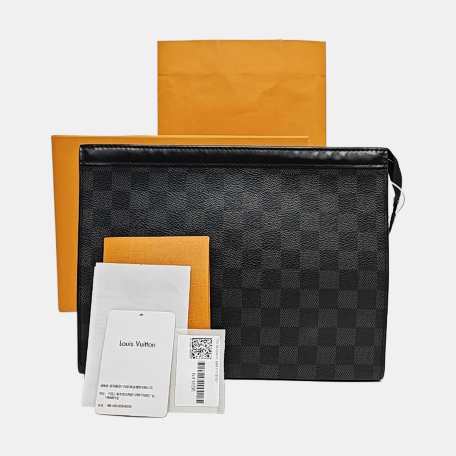 Pochette Voyag MM Damier Graphite Coated Canvas Gray