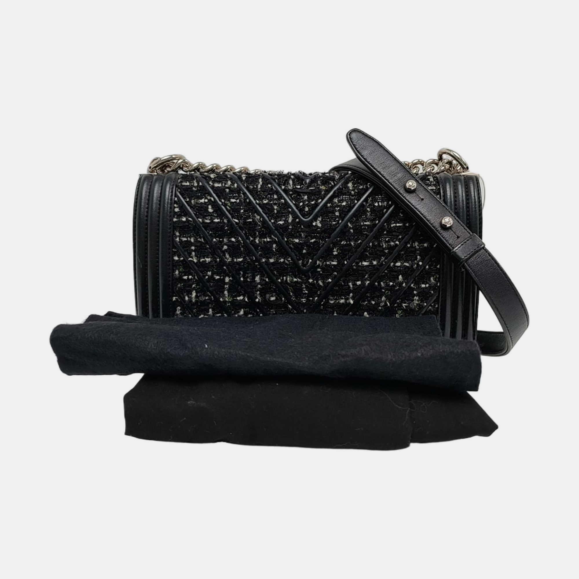 BOY CHANEL Chevron Wool Black