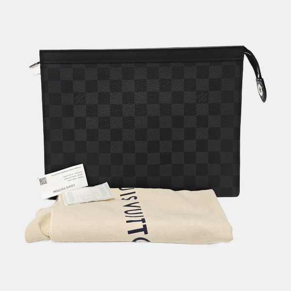 Pochette Voyag MM Damier Graphite Coated Canvas Gray