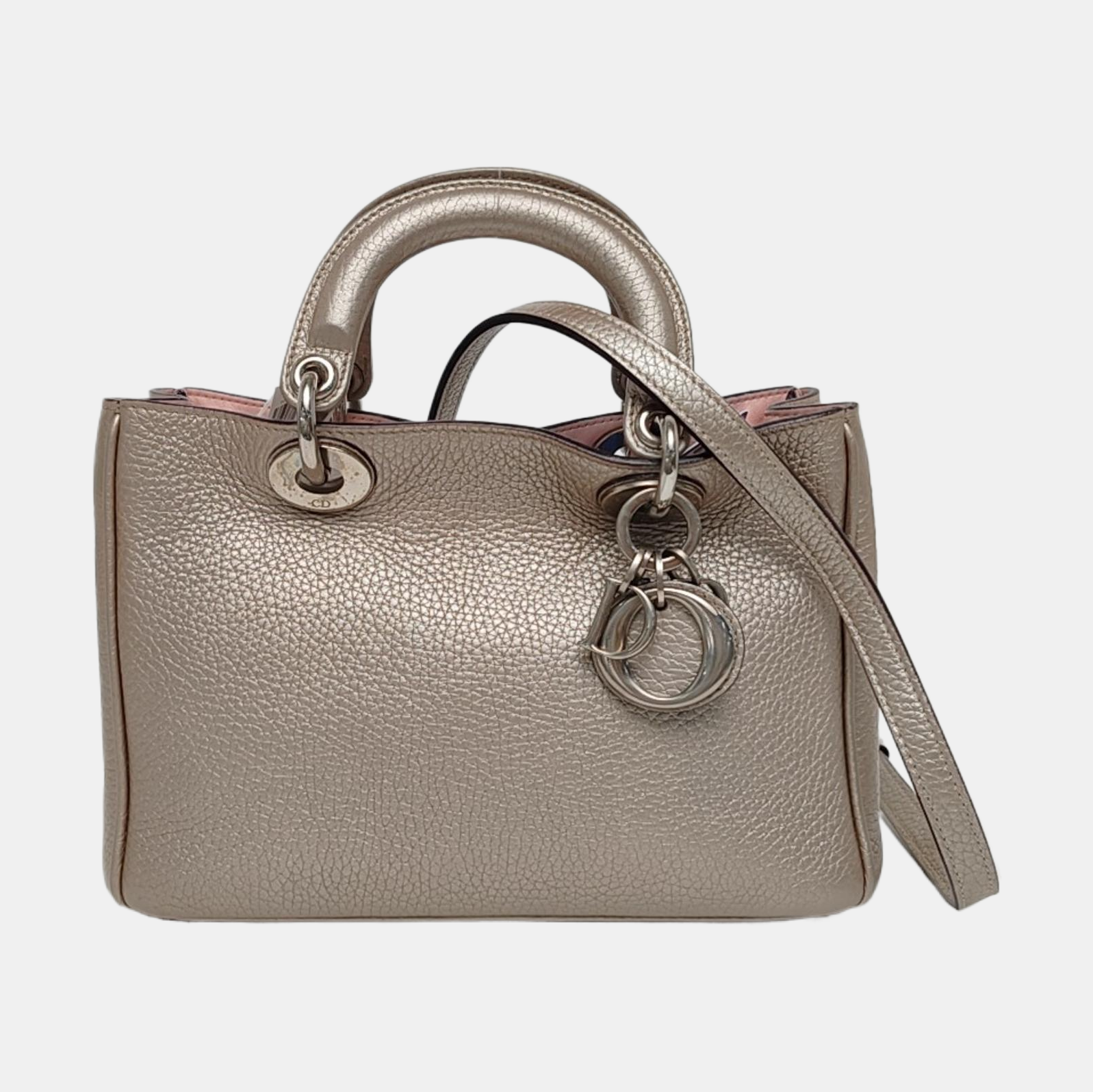 Authenticated pre-owned  Diorissimo Calfskin Beige - Tote Bag at Looply