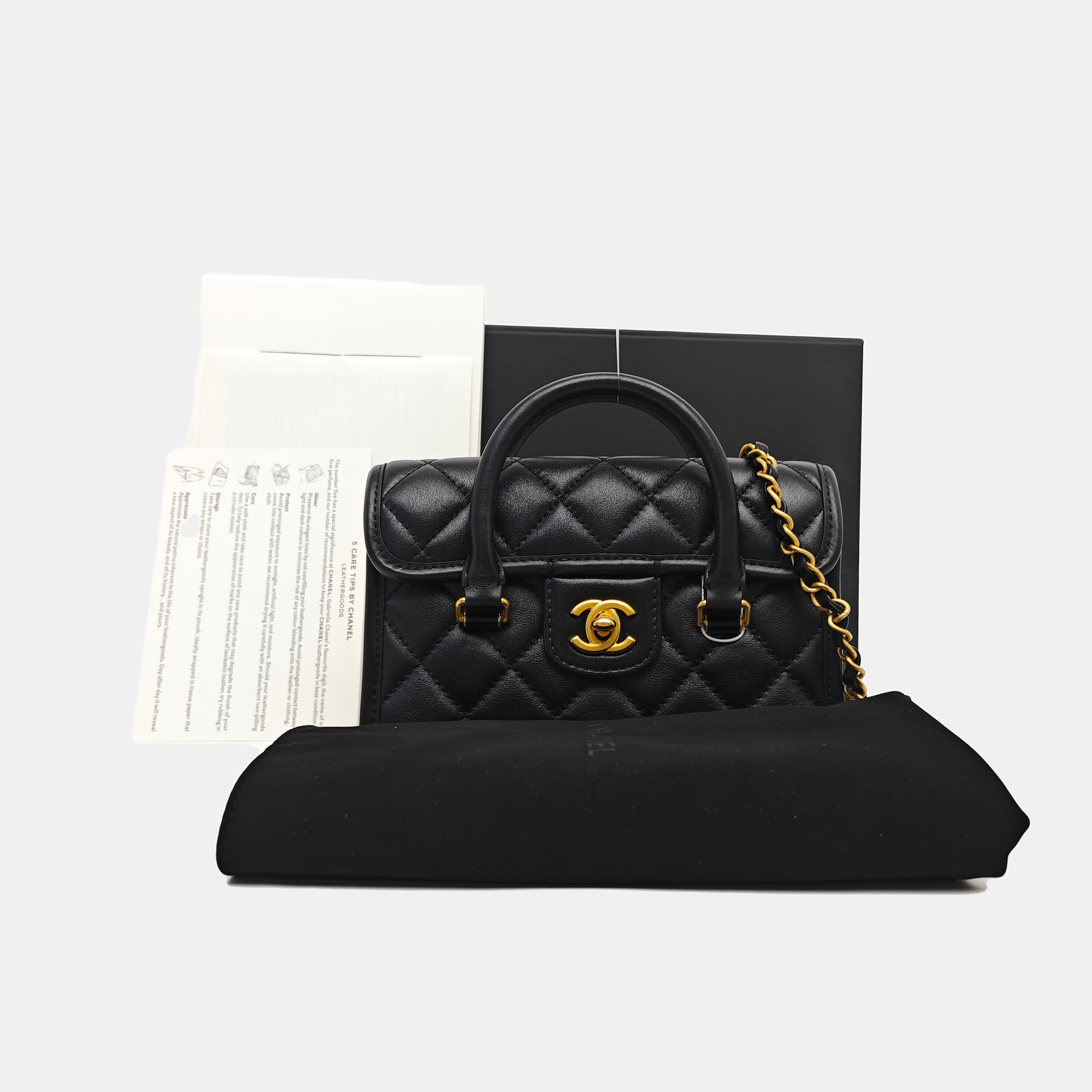 CLASSIC FLAP Small Quilted Velvet Black