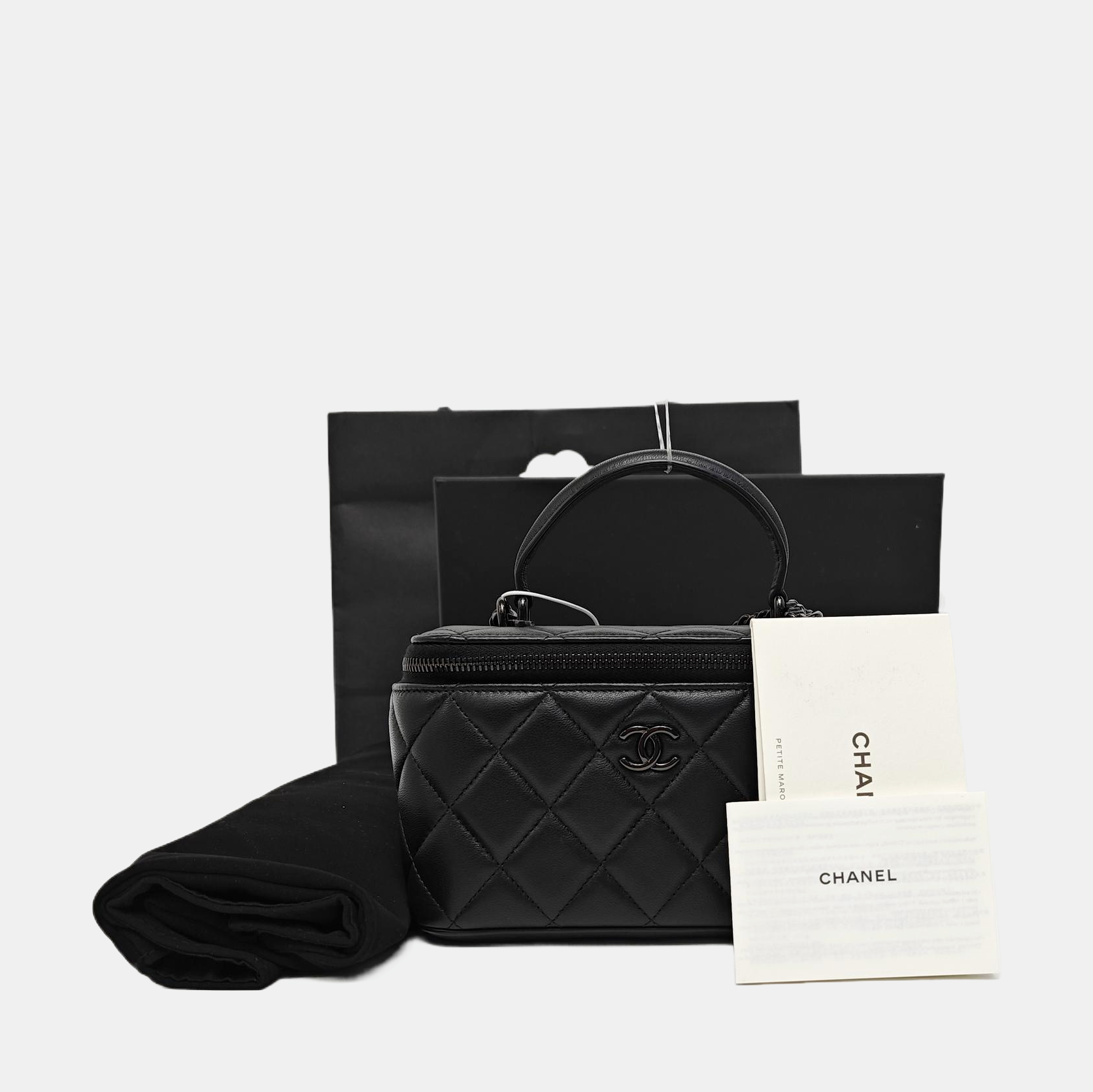 VINTAGE COSMETIC BAGS Quilted Lambskin Black