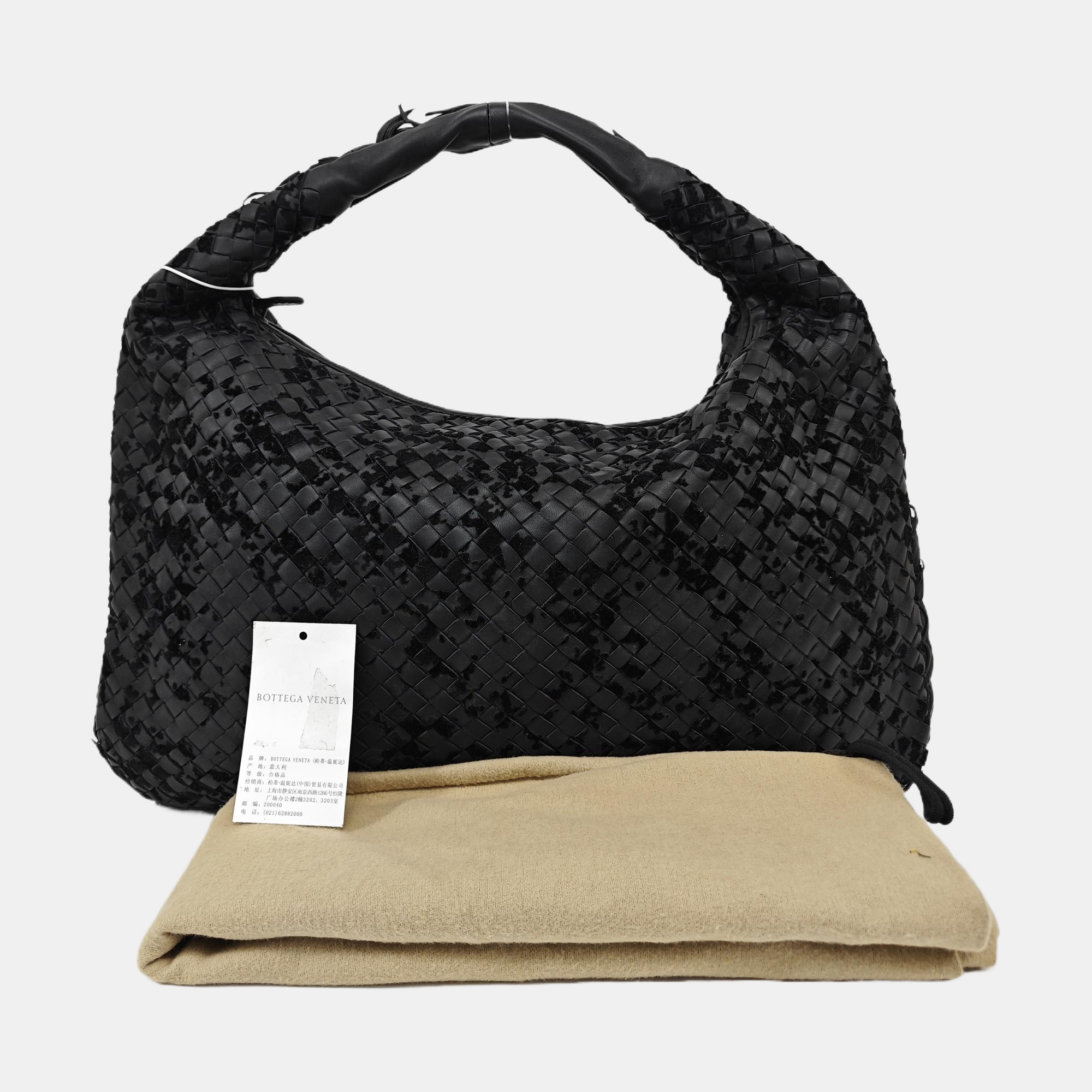 Veneta Lambskin Black