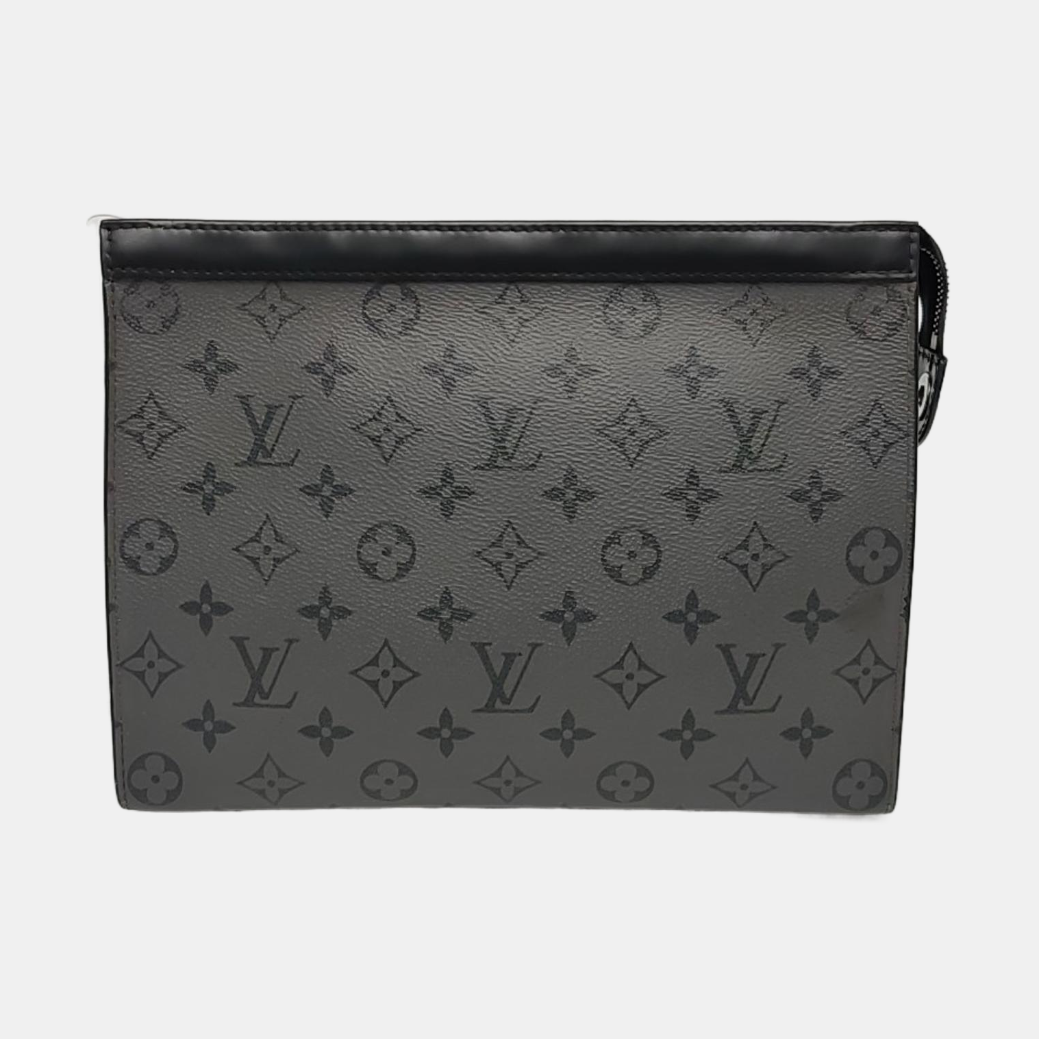 Pochette Voyag MM Monogram Coated Canvas Gray