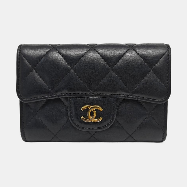CLASSIC FLAP Quilted Lambskin Black Card Holder