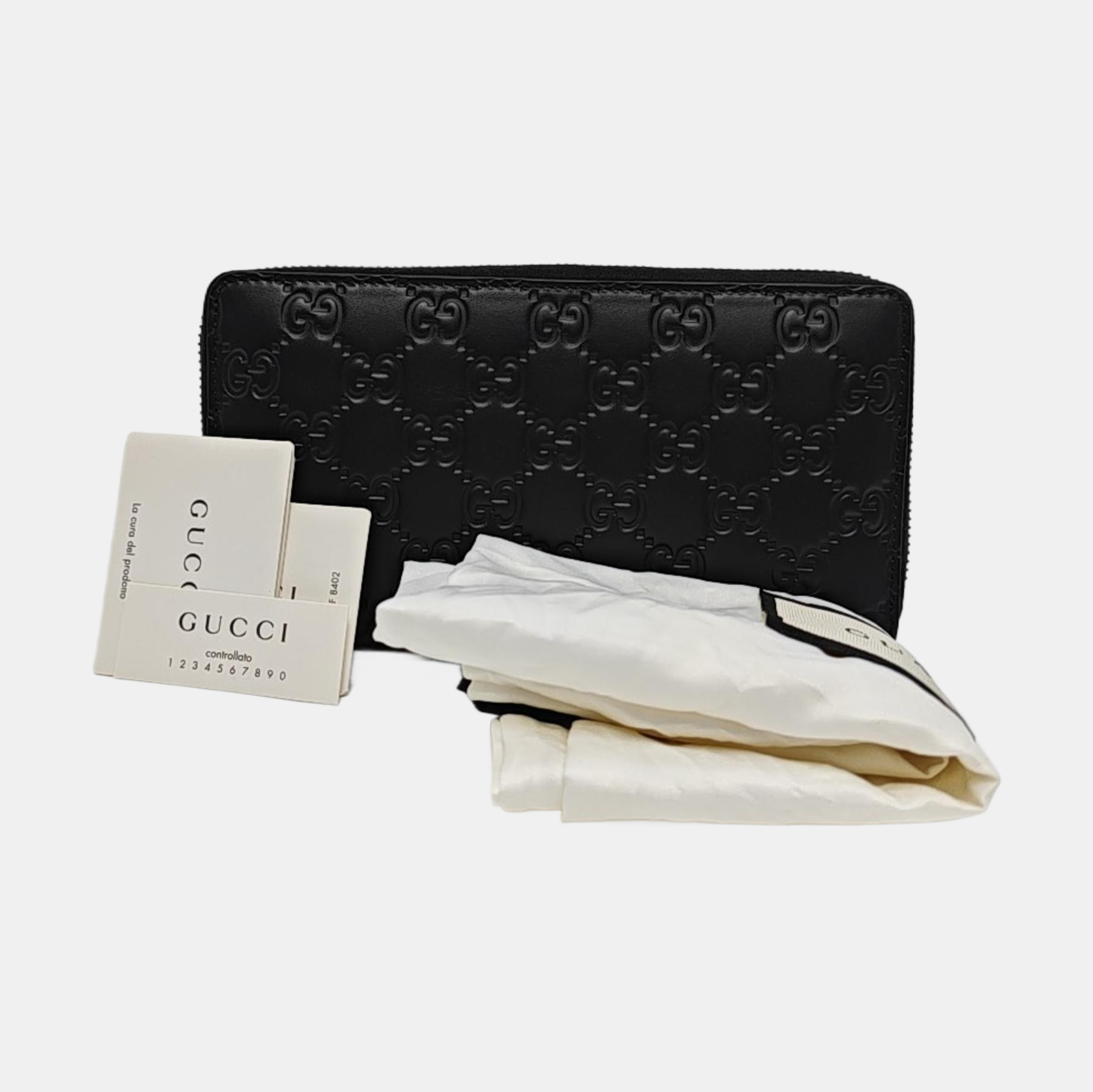 Signature Monogram Calfskin Black Wallet
