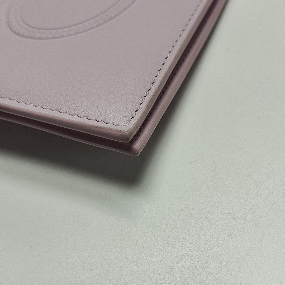 Salon  Médaillon Calfskin Pink Passport Holder
