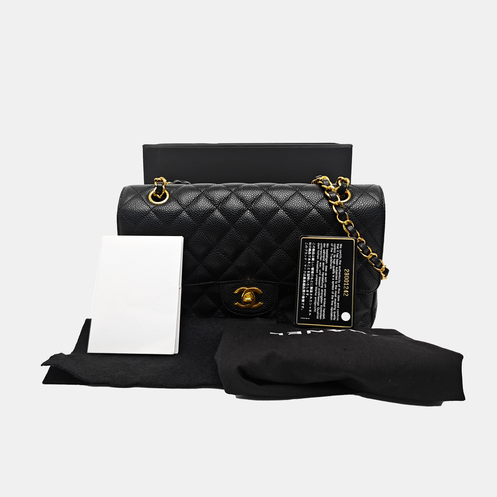 CLASSIC FLAP Medium Quilted Grained Calfskin Black