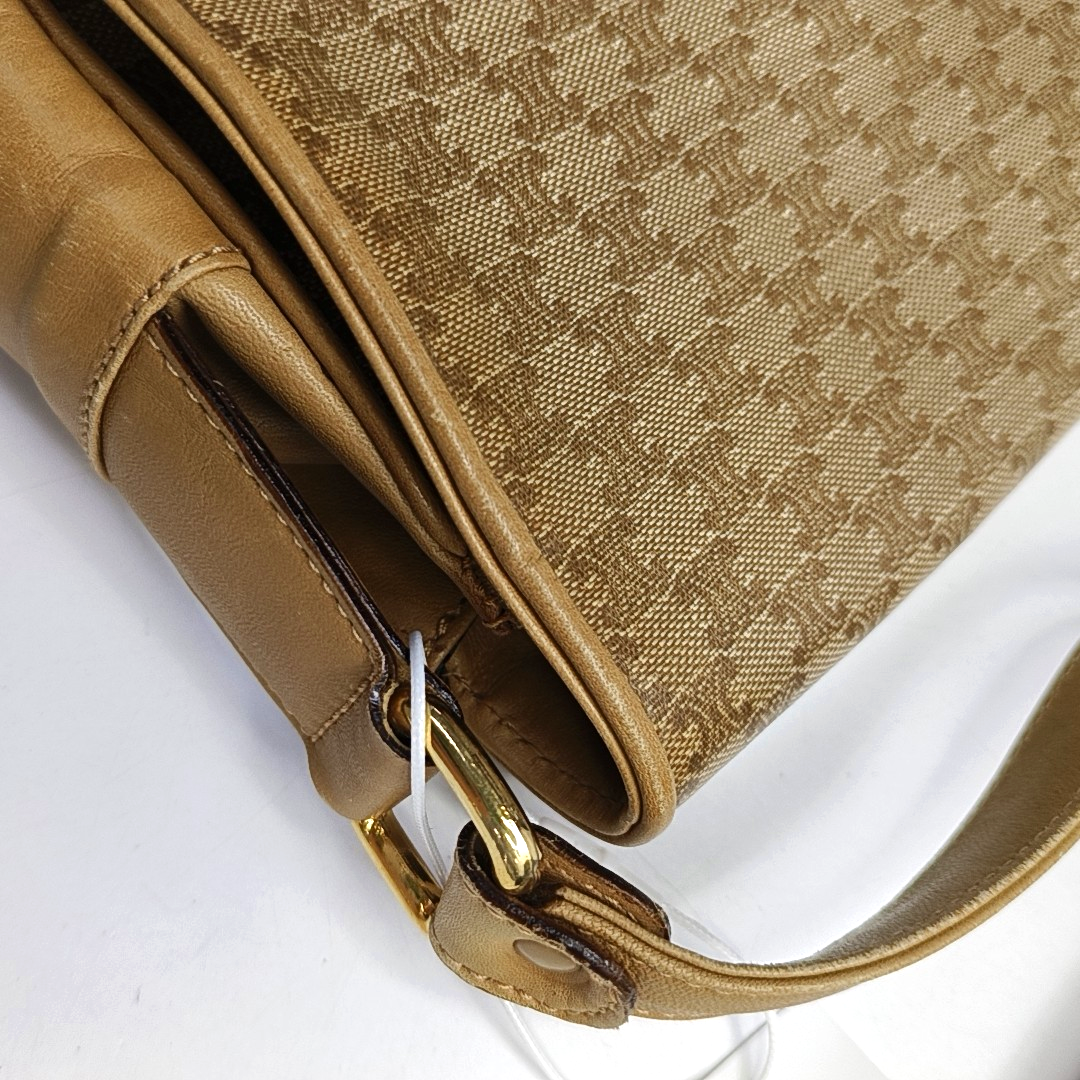 Coated Canvas Brown