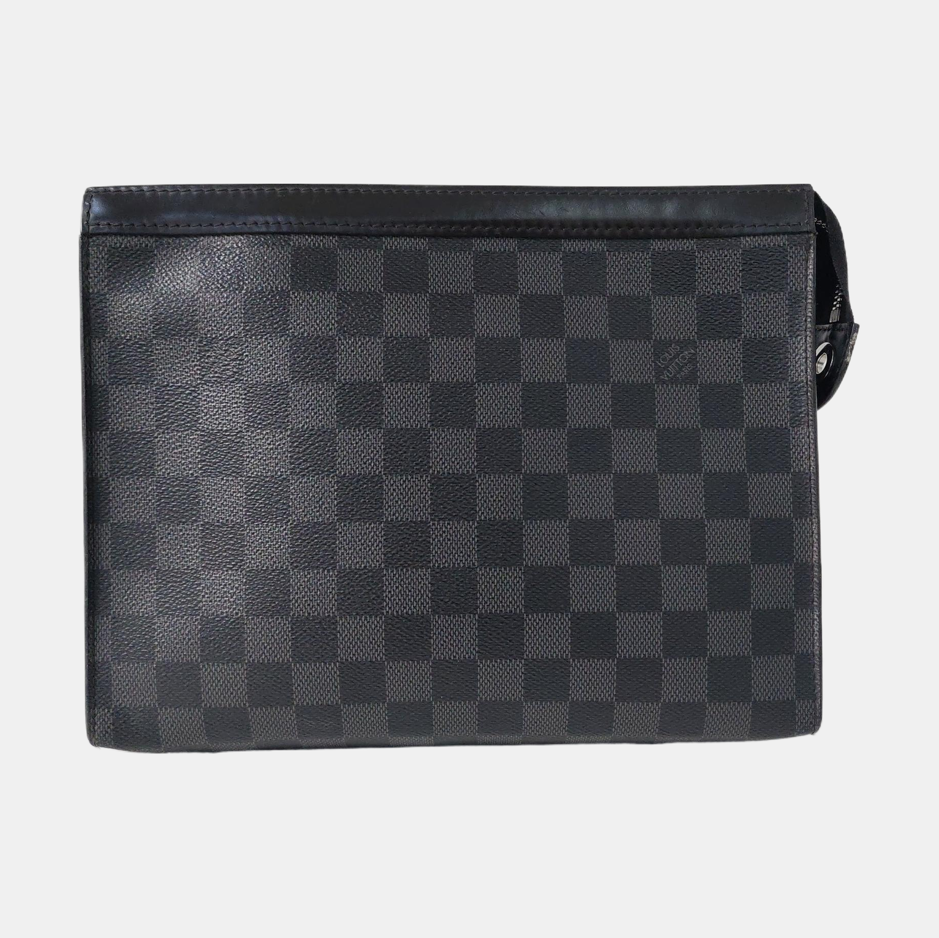 Pochette Voyag MM Damier Graphite Coated Canvas Gray