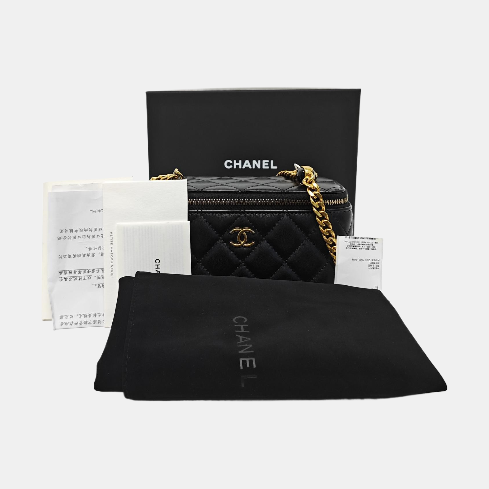 VANITY CASE Small Quilted Lambskin Black