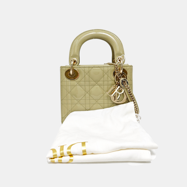 Authenticated pre-owned  Lady Dior Cannage Patent Leather Green - Shoulder Bag at Looply