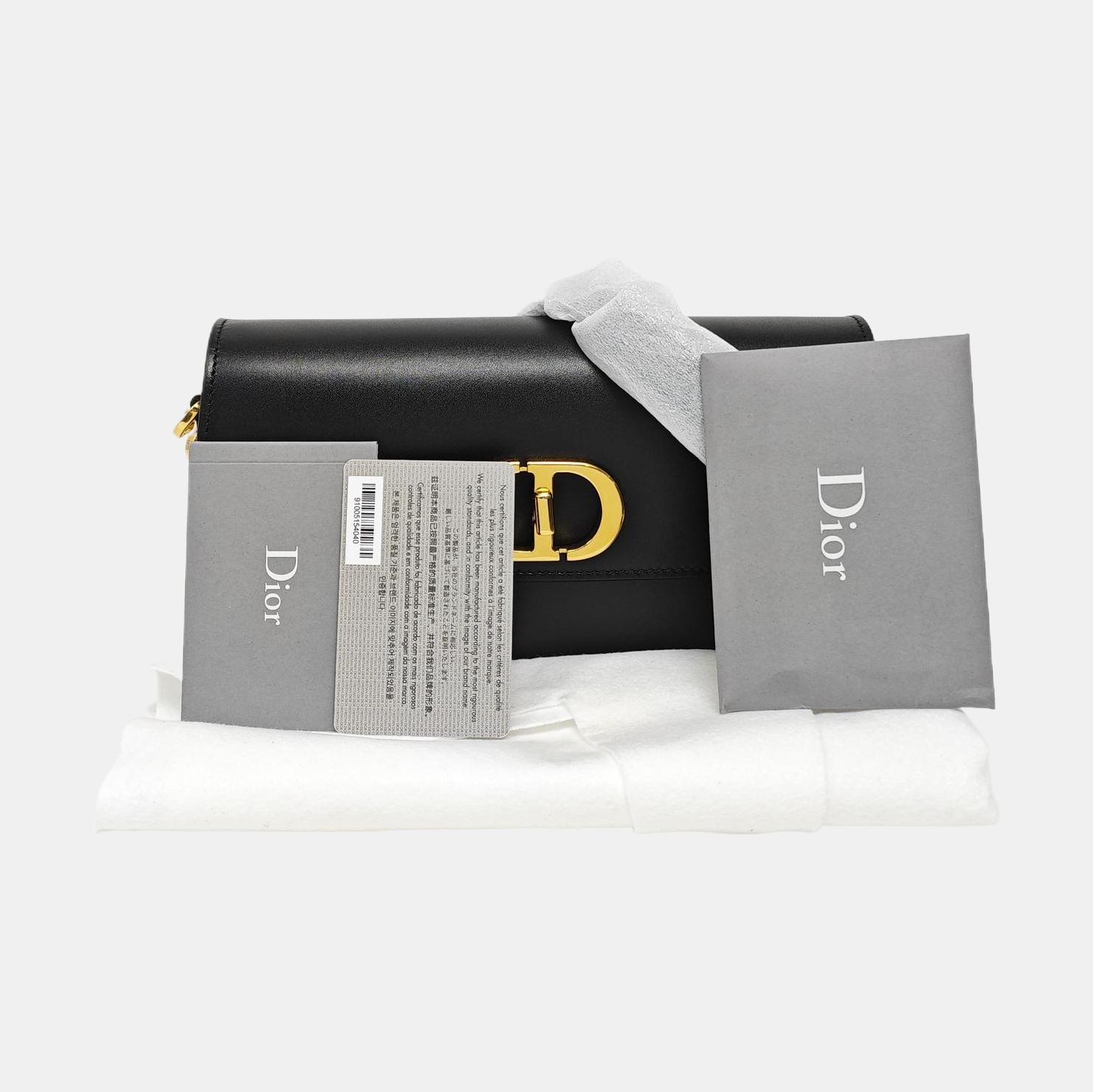 Bobby Medium Calfskin Black