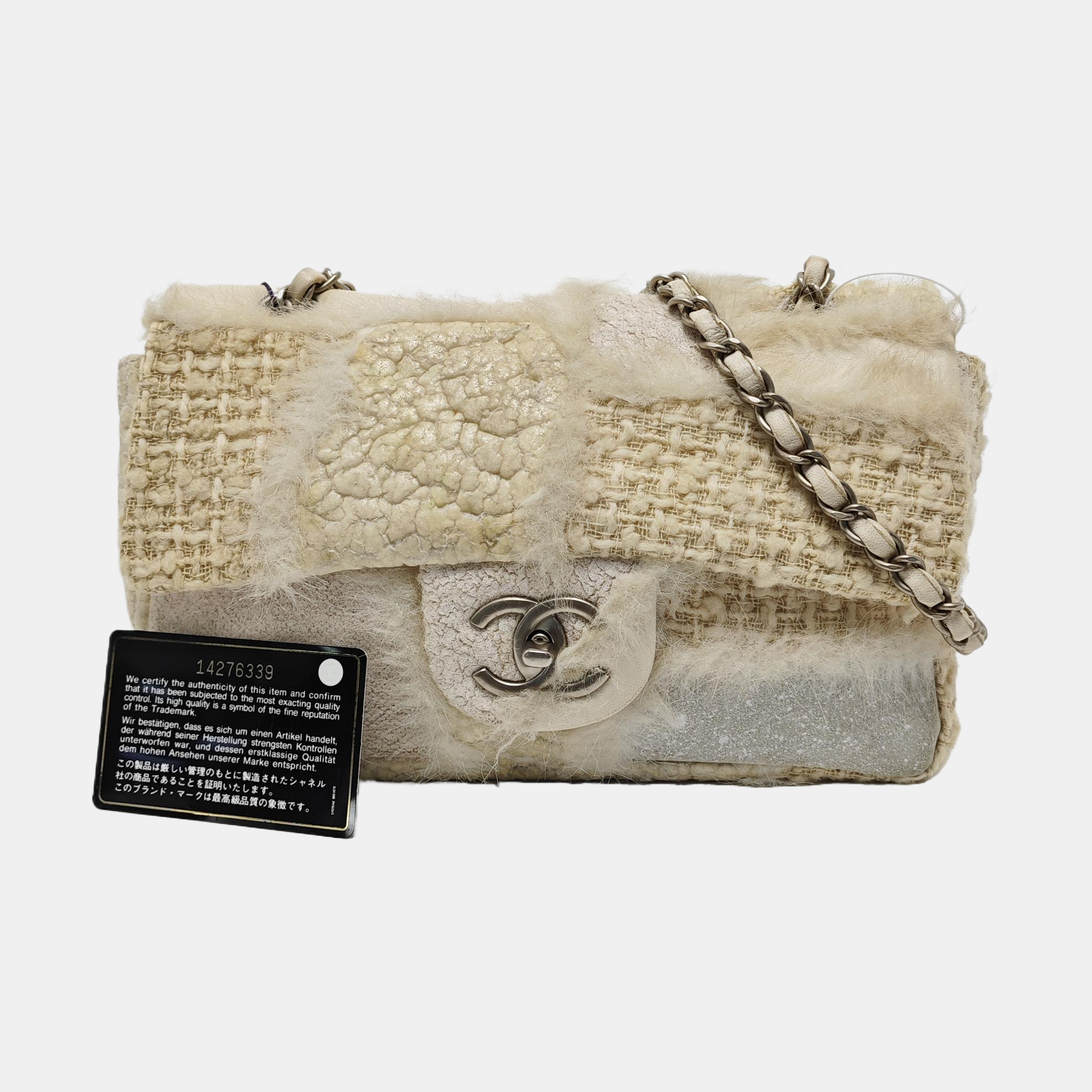 Authenticated pre-owned  CLASSIC FLAP Fabric Beige - Shoulder Bag at Looply