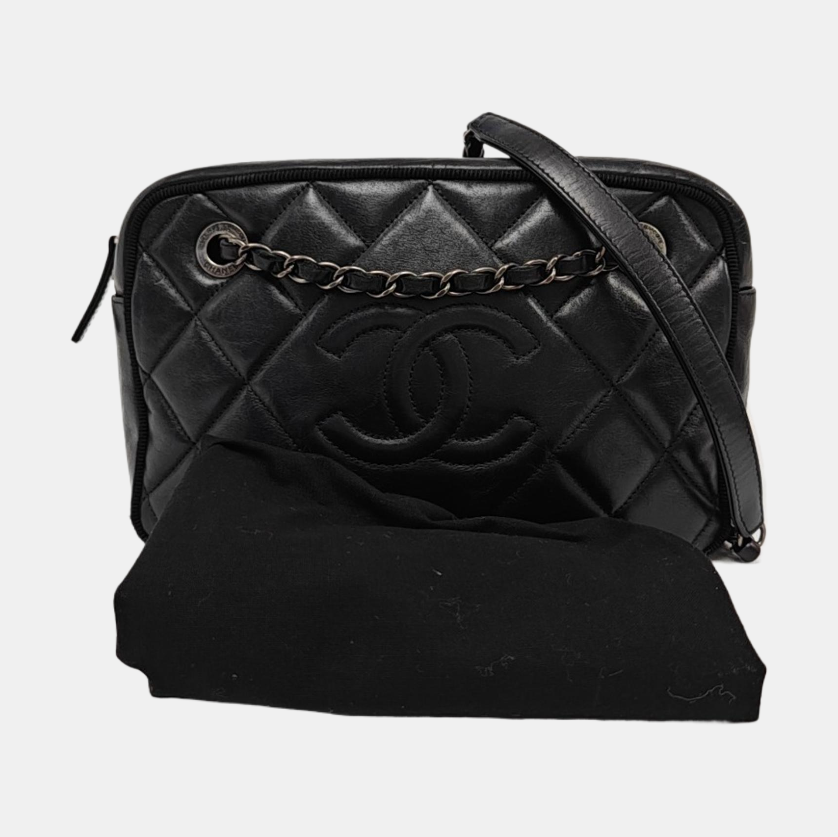 CAMERA CASE Medium Quilted Calfskin Black