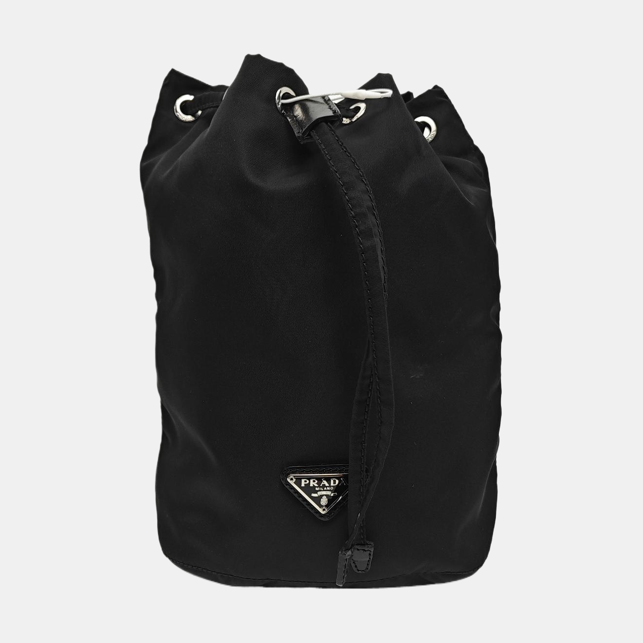 Authenticated pre-owned  Bucket Nylon Black - Bucket Bag at Looply
