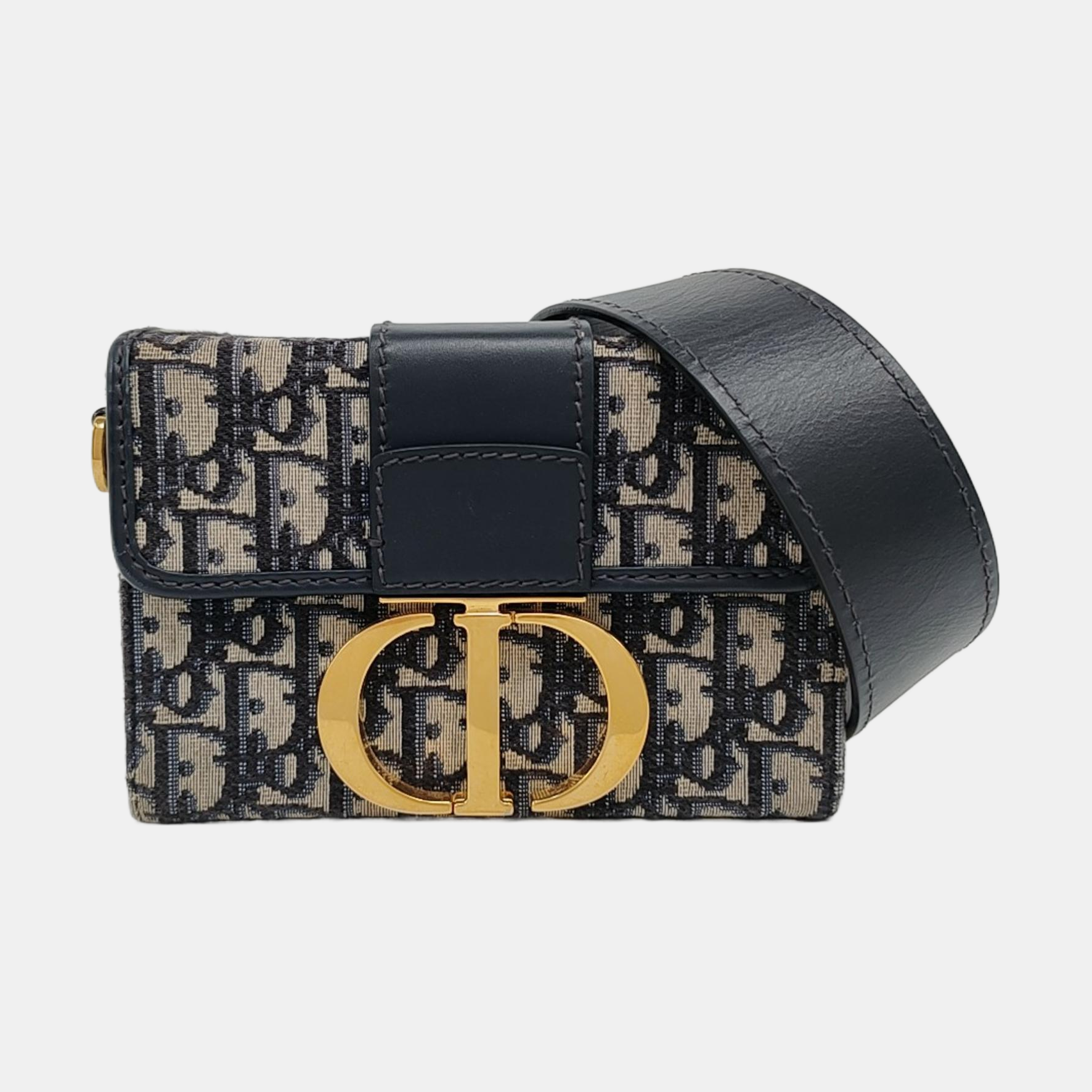 Authenticated pre-owned  30 Montaigne Oblique Canvas Blue - Shoulder Bag at Looply