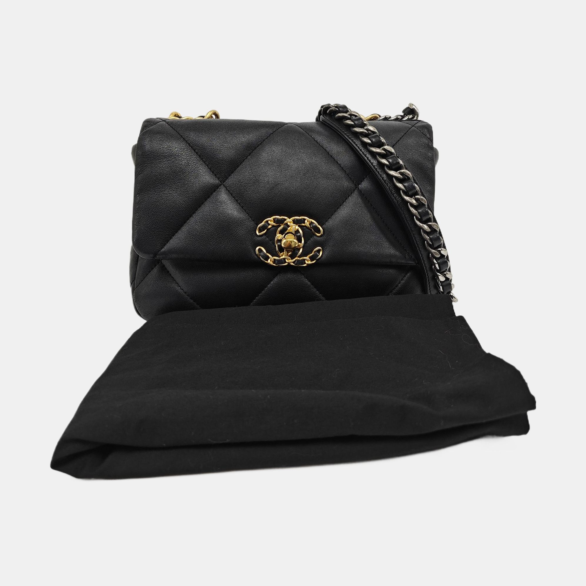 CHANEL 19 Small Quilted Lambskin Black