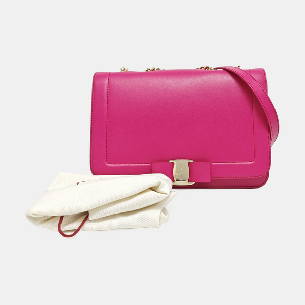 Vara Medium Calfskin Red