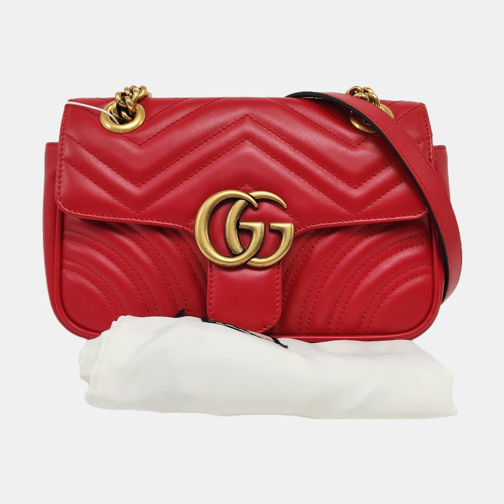 Authenticated pre-owned  GG Marmont Small Quilted Calfskin Red - Crossbody Bag at Looply