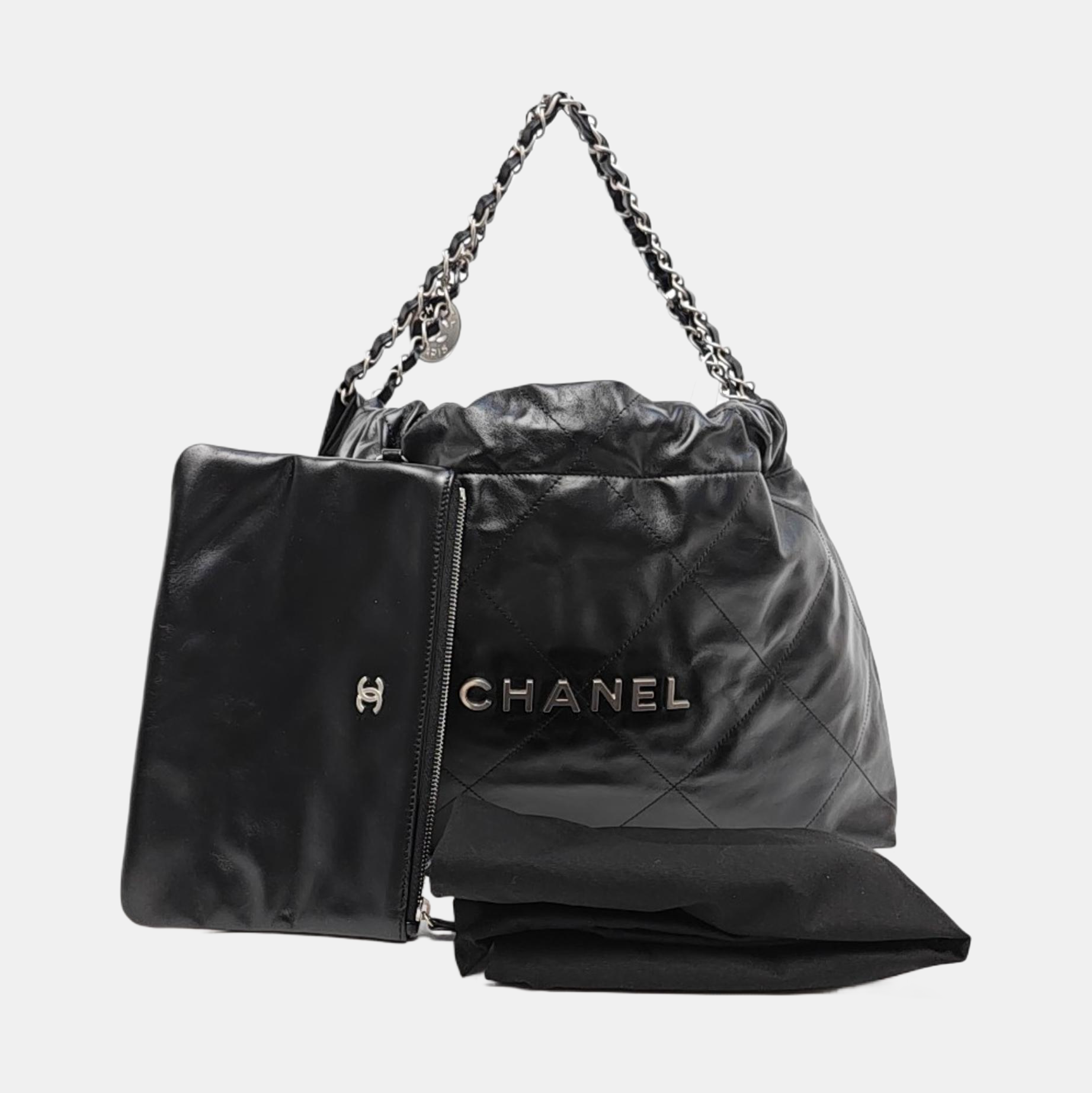 CHANEL 22 Medium Quilted Calfskin Black