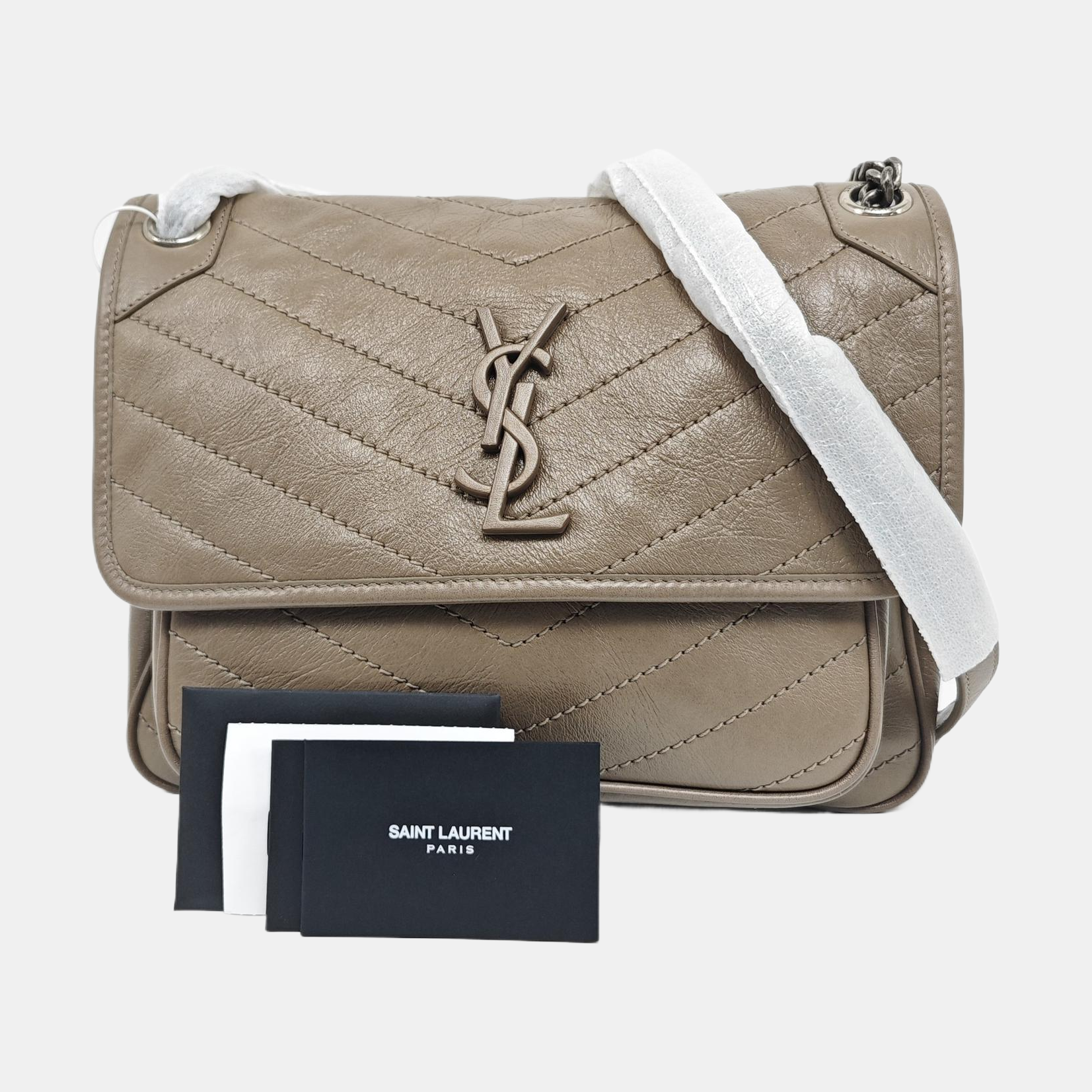NIKI Medium Chevron Calfskin Beige