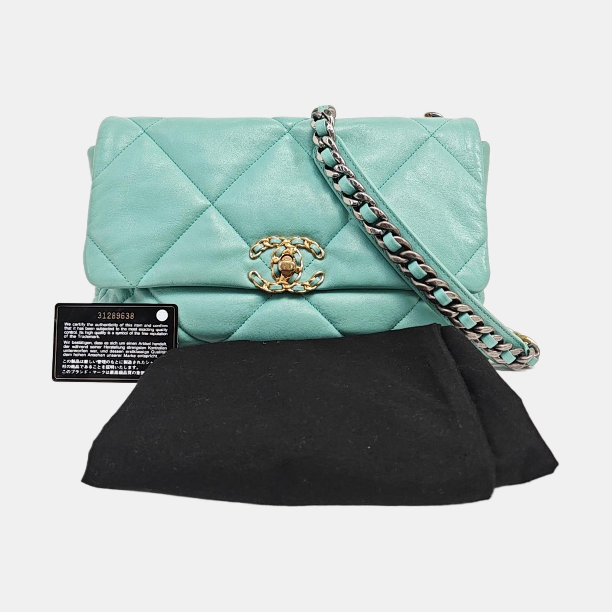 CHANEL 19 Large Quilted Lambskin Green