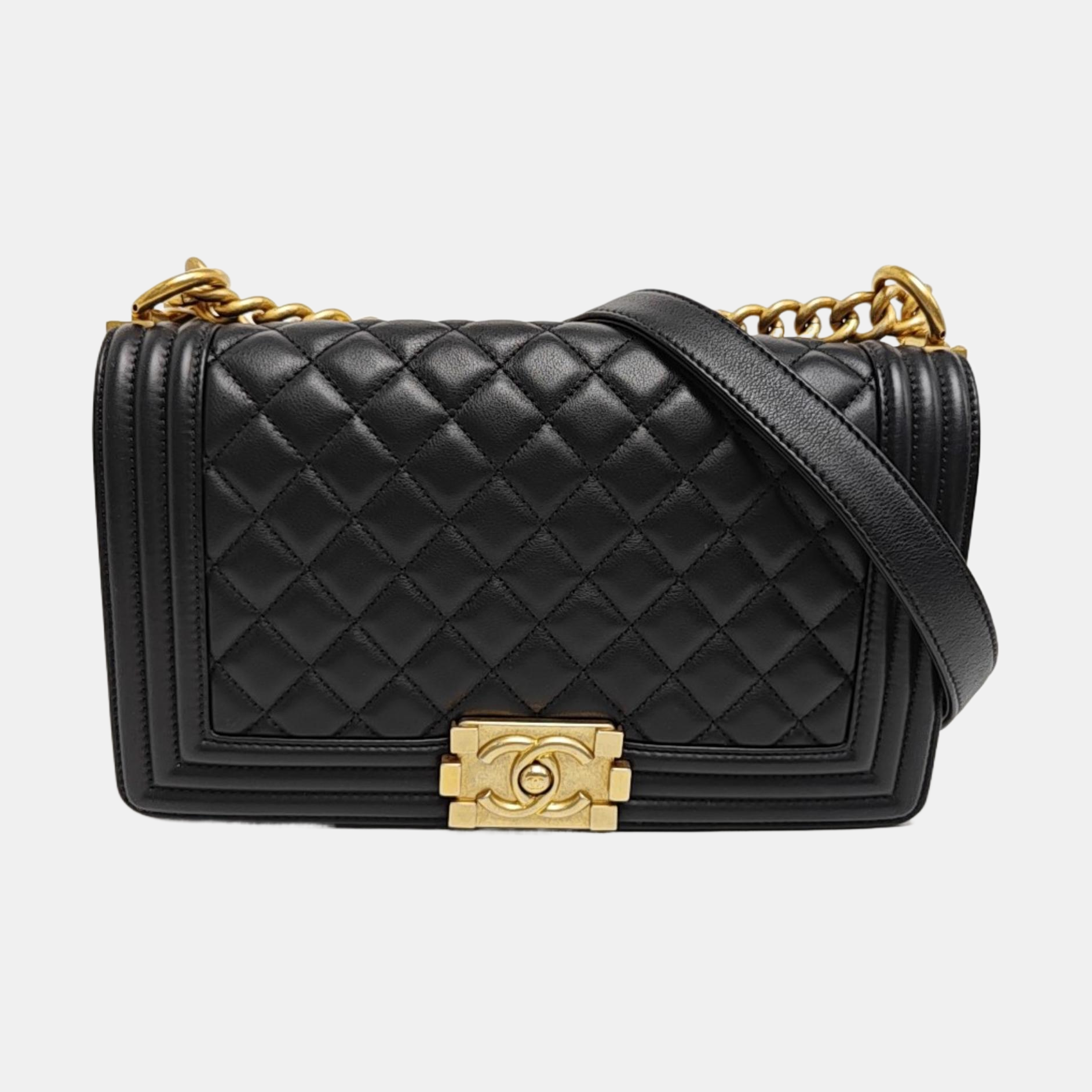 BOY CHANEL Medium Quilted Calfskin Black