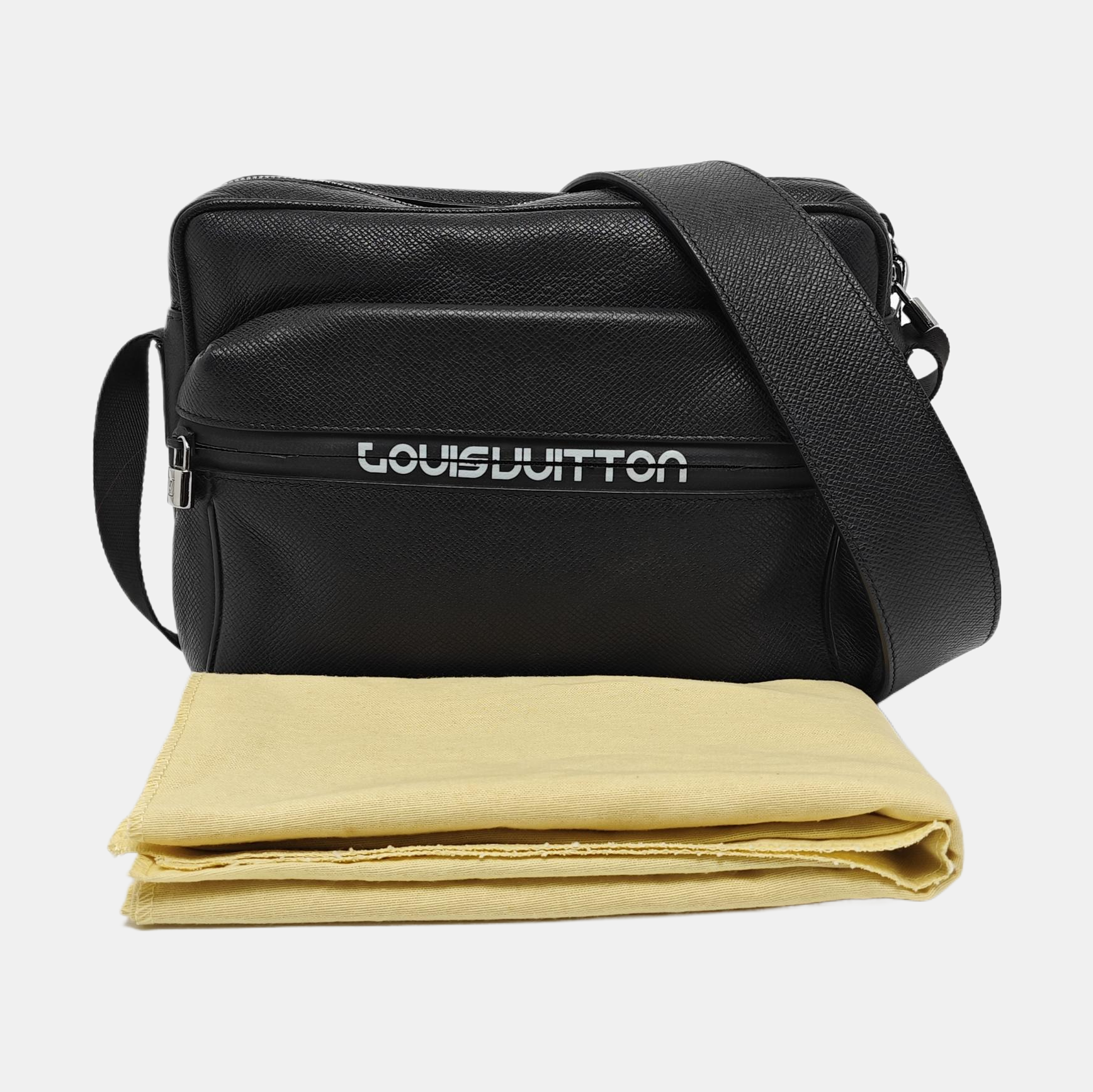 Calfskin Shoulder Bag Black