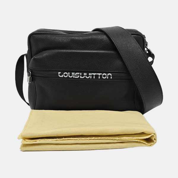 Calfskin Shoulder Bag Black