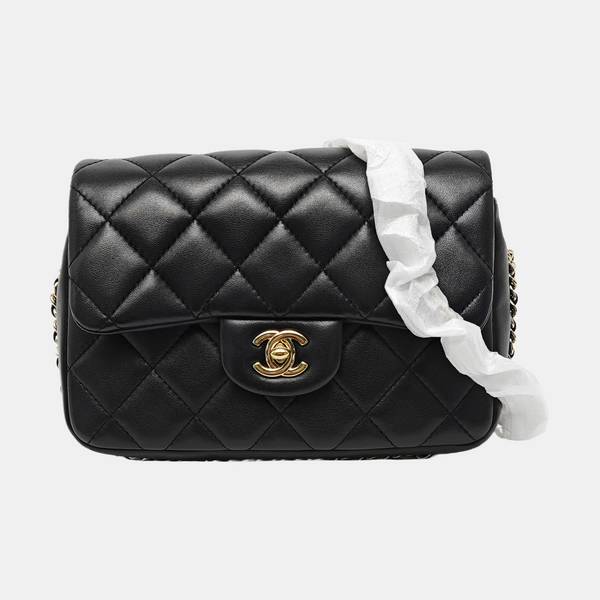 Authenticated pre-owned  CLASSIC FLAP Quilted Lambskin Black - Shoulder Bag at Looply