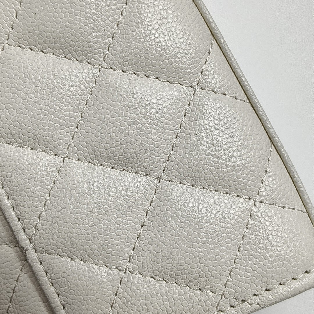 TRENDY CC Quilted Grained Calfskin White
