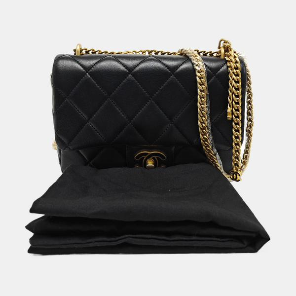 CLASSIC FLAP Mini Quilted Lambskin Black