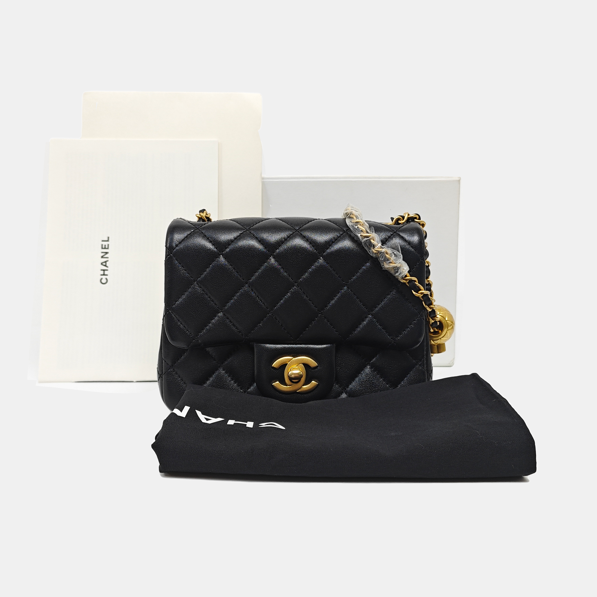 CLASSIC FLAP Mini Quilted Lambskin Black