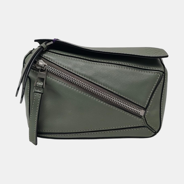 Authenticated pre-owned  Puzzle Mini Calfskin Green - Belt Bag at Looply