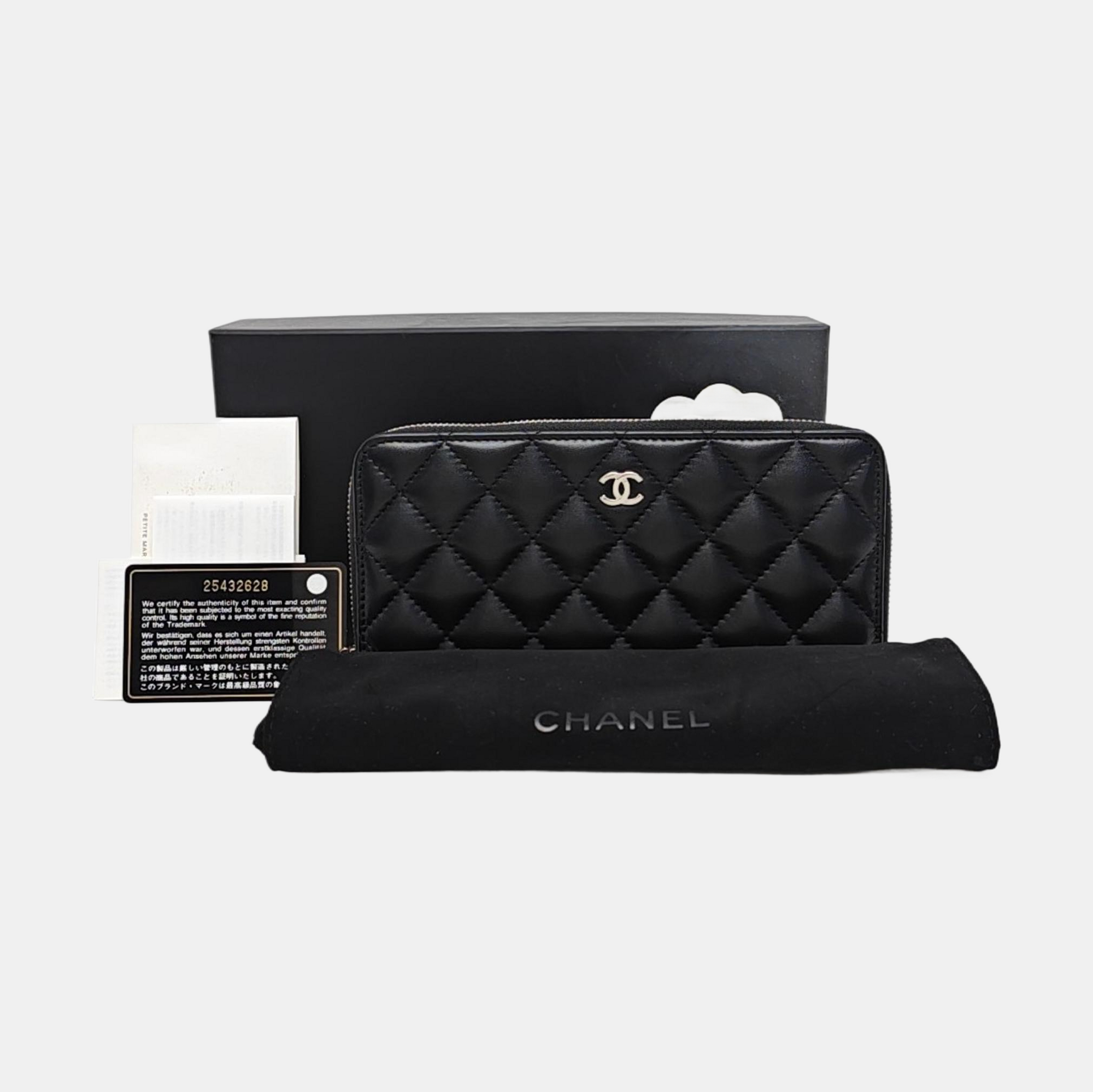 CLASSIC FLAP Mini Quilted Lambskin Black Wallet