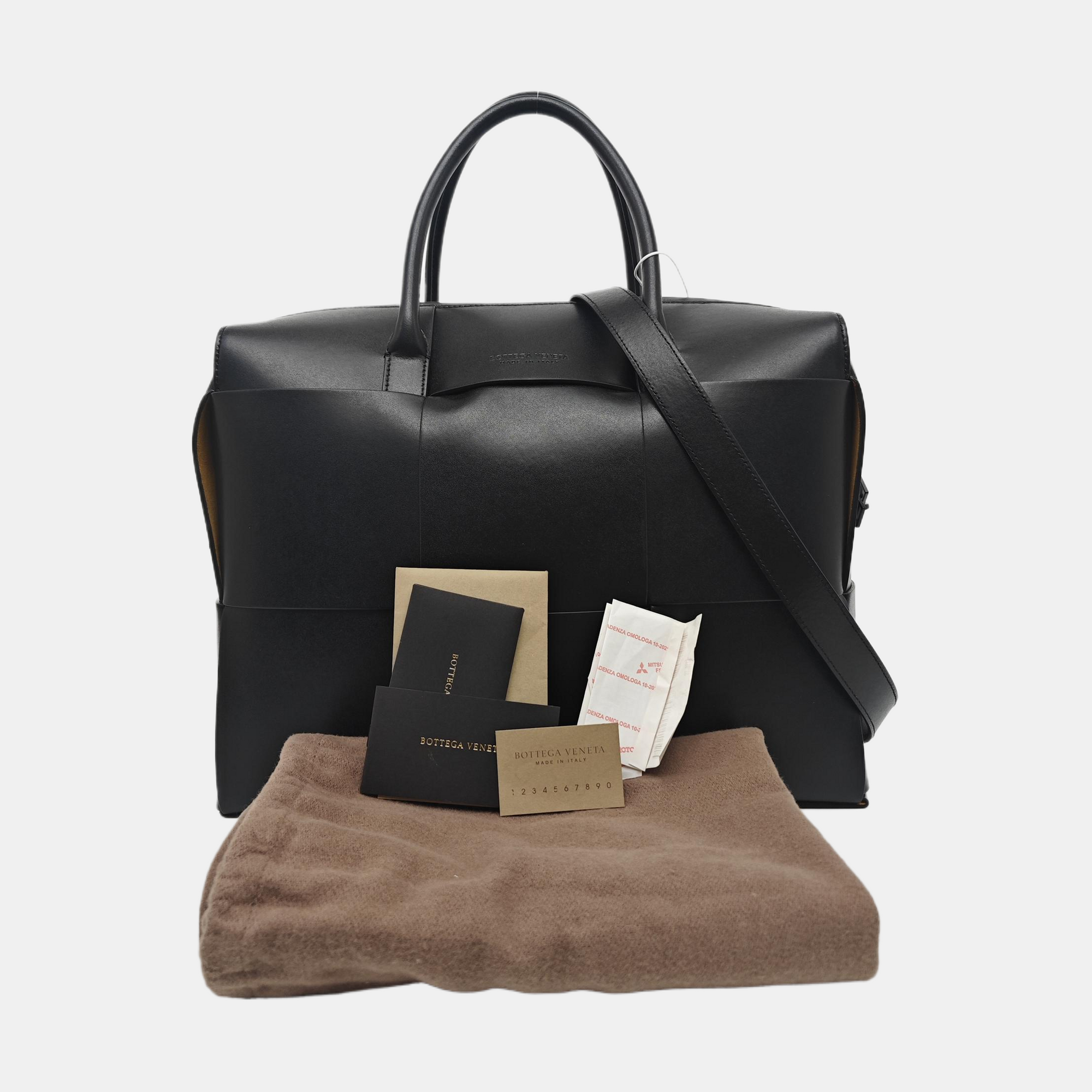 Arco Large Calfskin Black