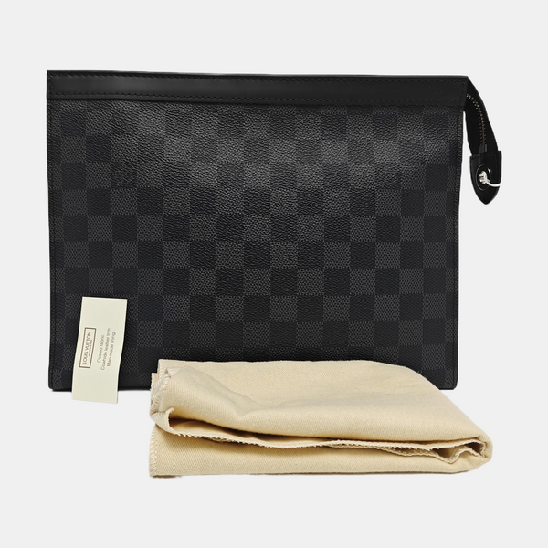 Pochette Voyag MM Damier Graphite Coated Canvas Gray