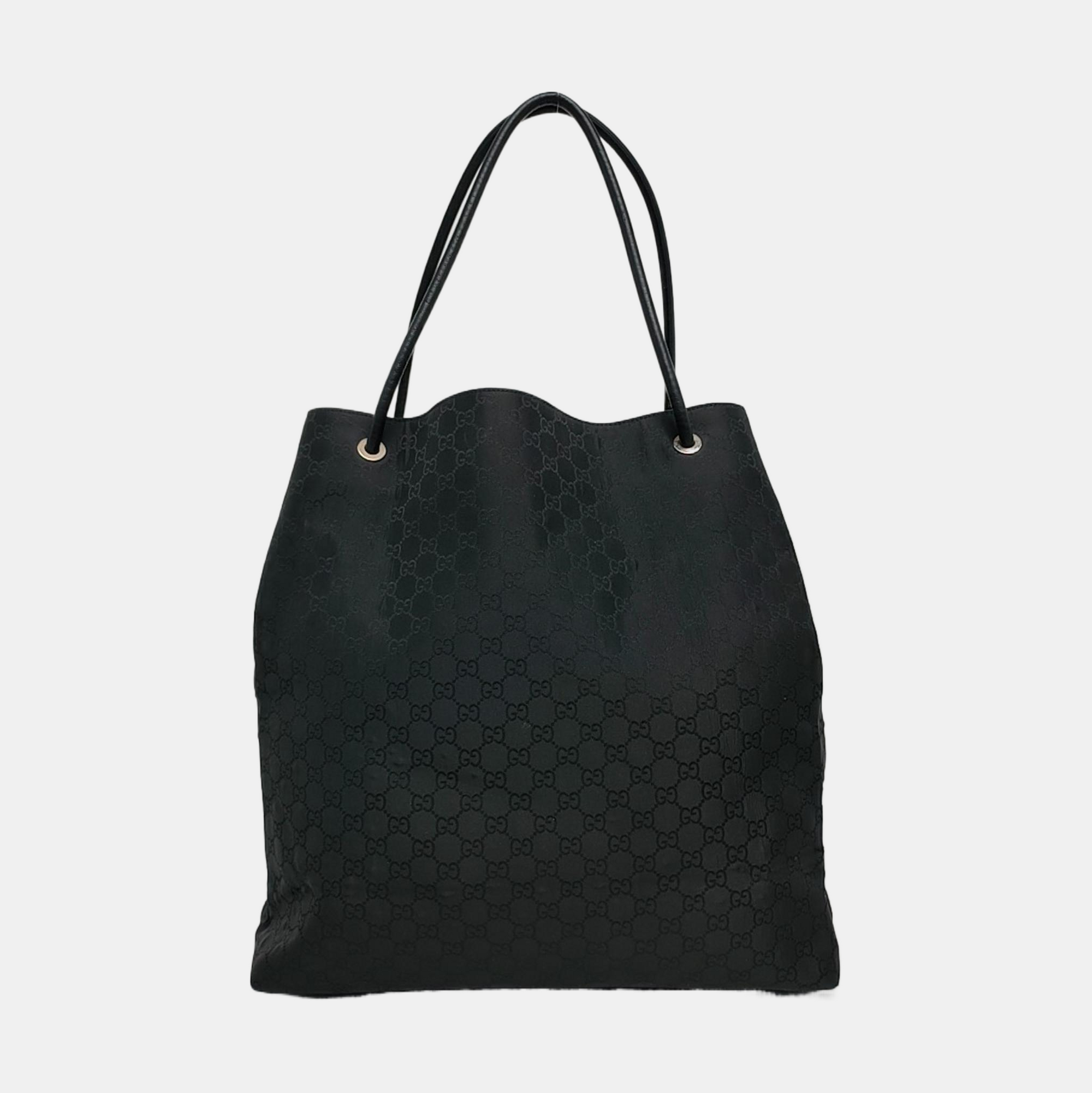 Monogram Canvas Black