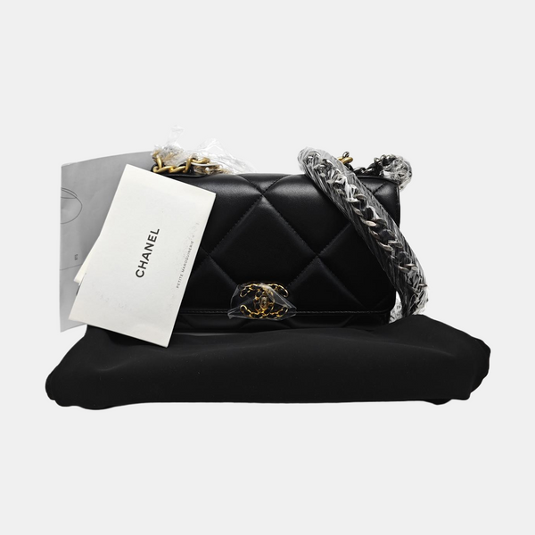CHANEL 19 WOC Quilted Lambskin Black