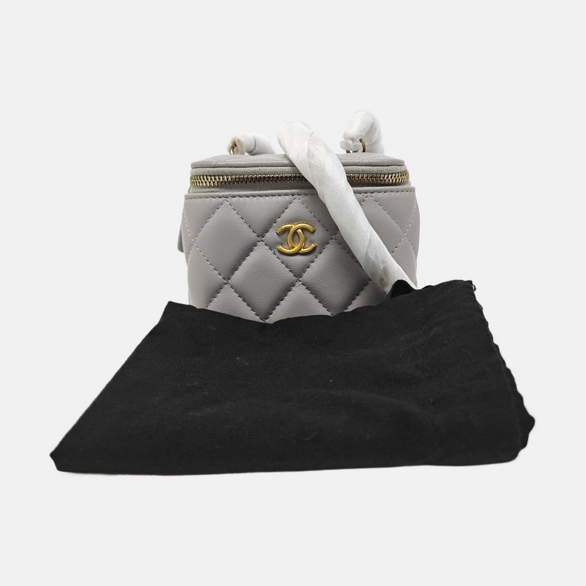 VANITY CASE Mini Quilted Lambskin Gray