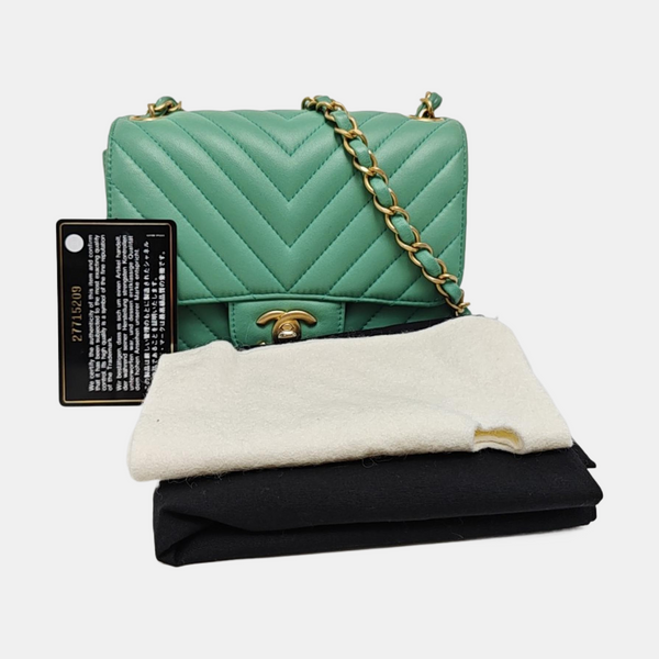 CLASSIC FLAP Mini Chevron Calfskin Green