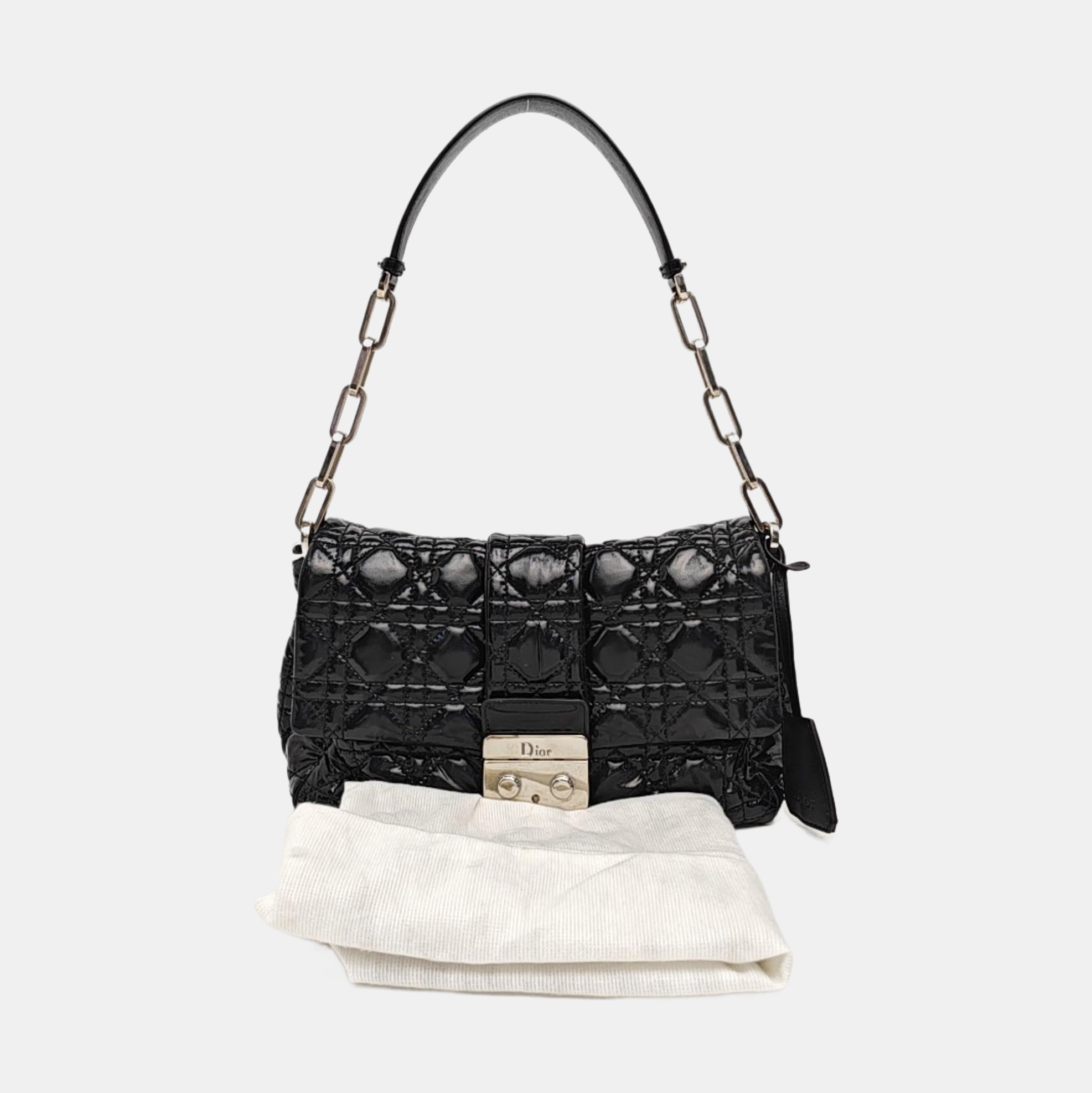 New Lock Cannage Patent Leather Black