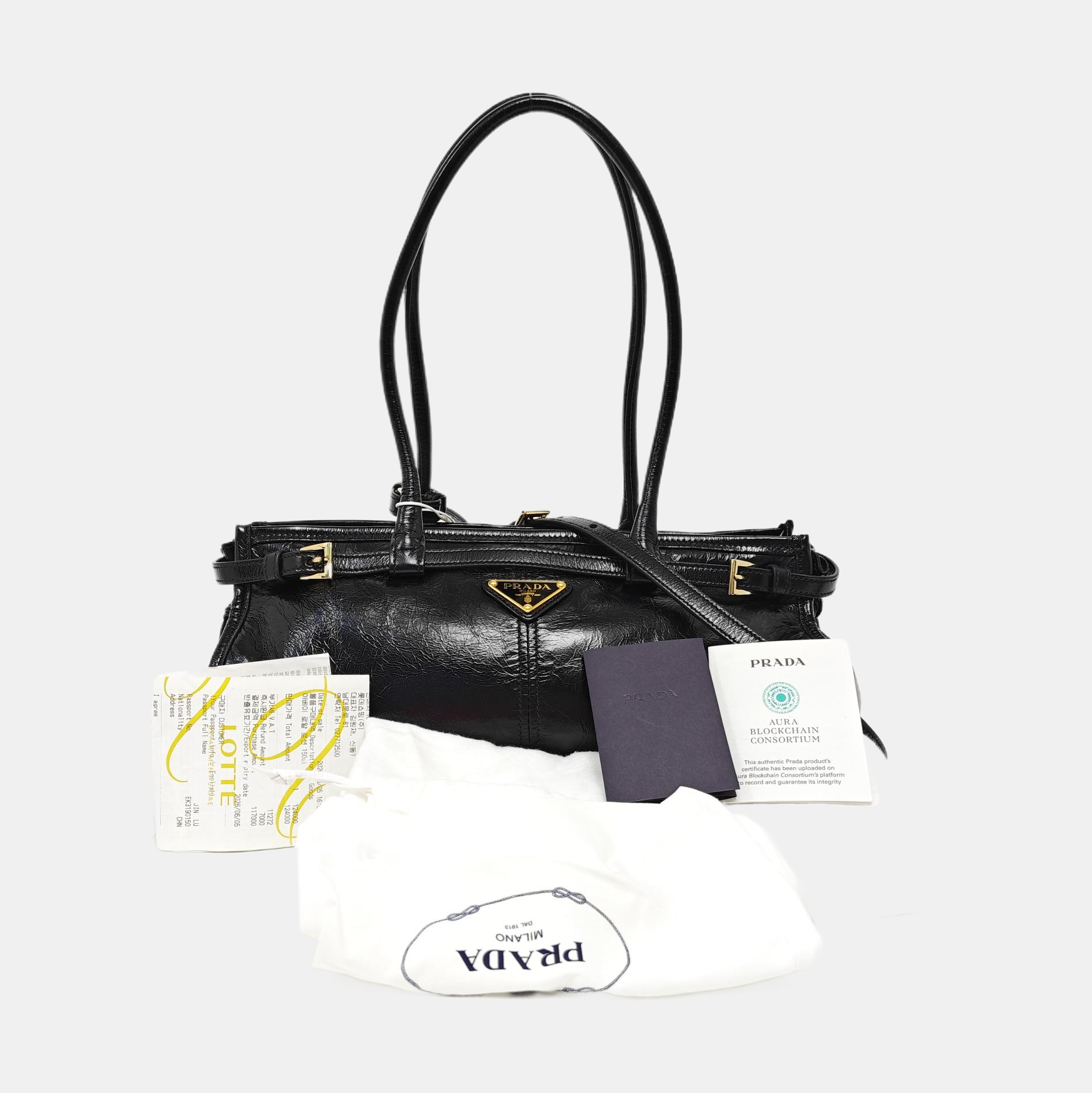 Bonnie Medium Calfskin Black