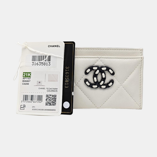 CHANEL 19 Small Quilted Calfskin White Card Holder