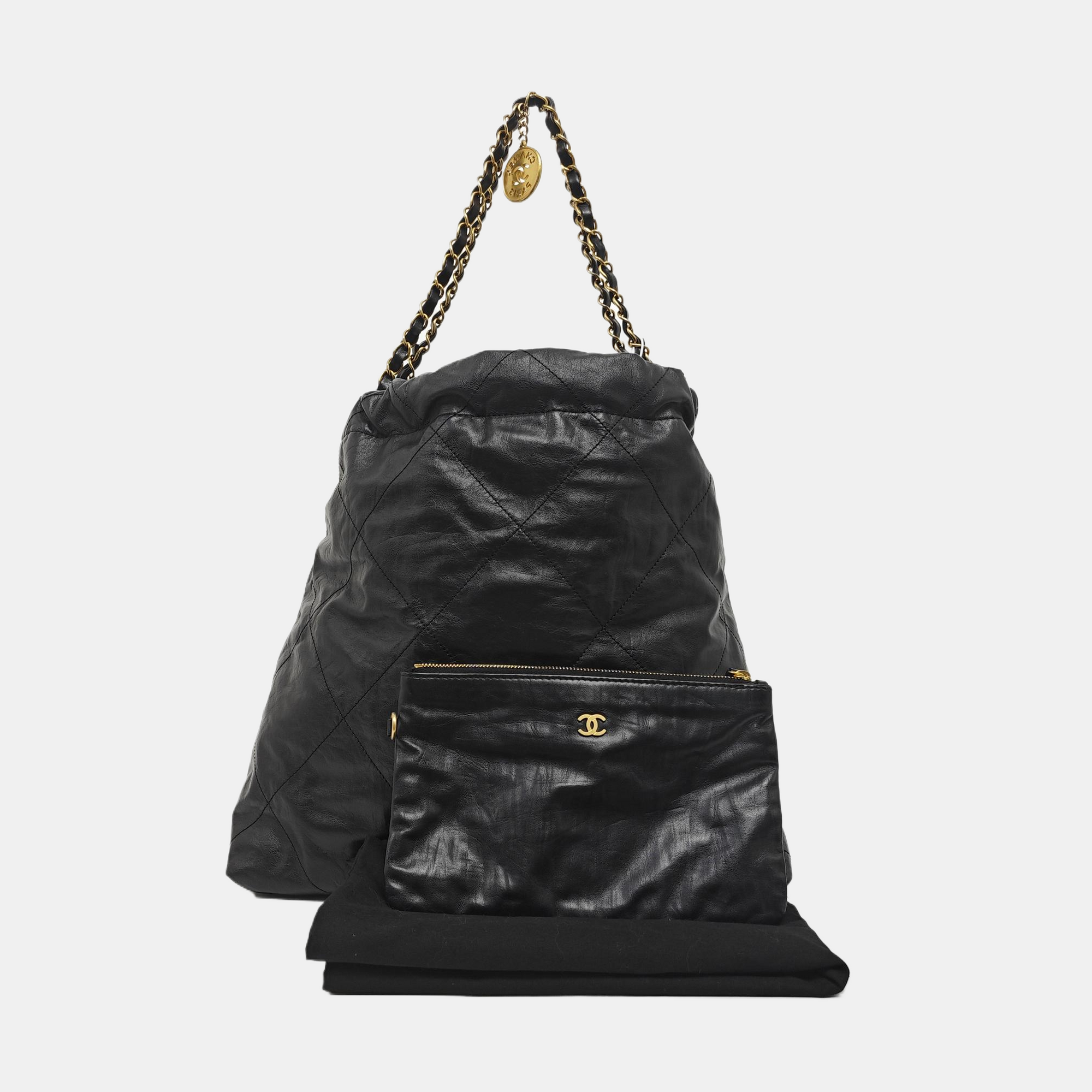 CHANEL 22 Medium Quilted Calfskin Black