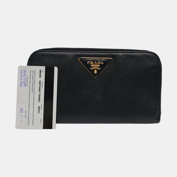 Billetera de piel de ternera negra