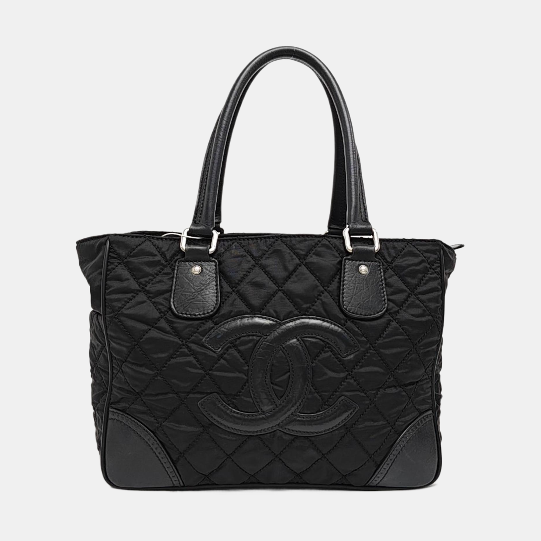 PARIS NEW YORK Quilted Fabric Black