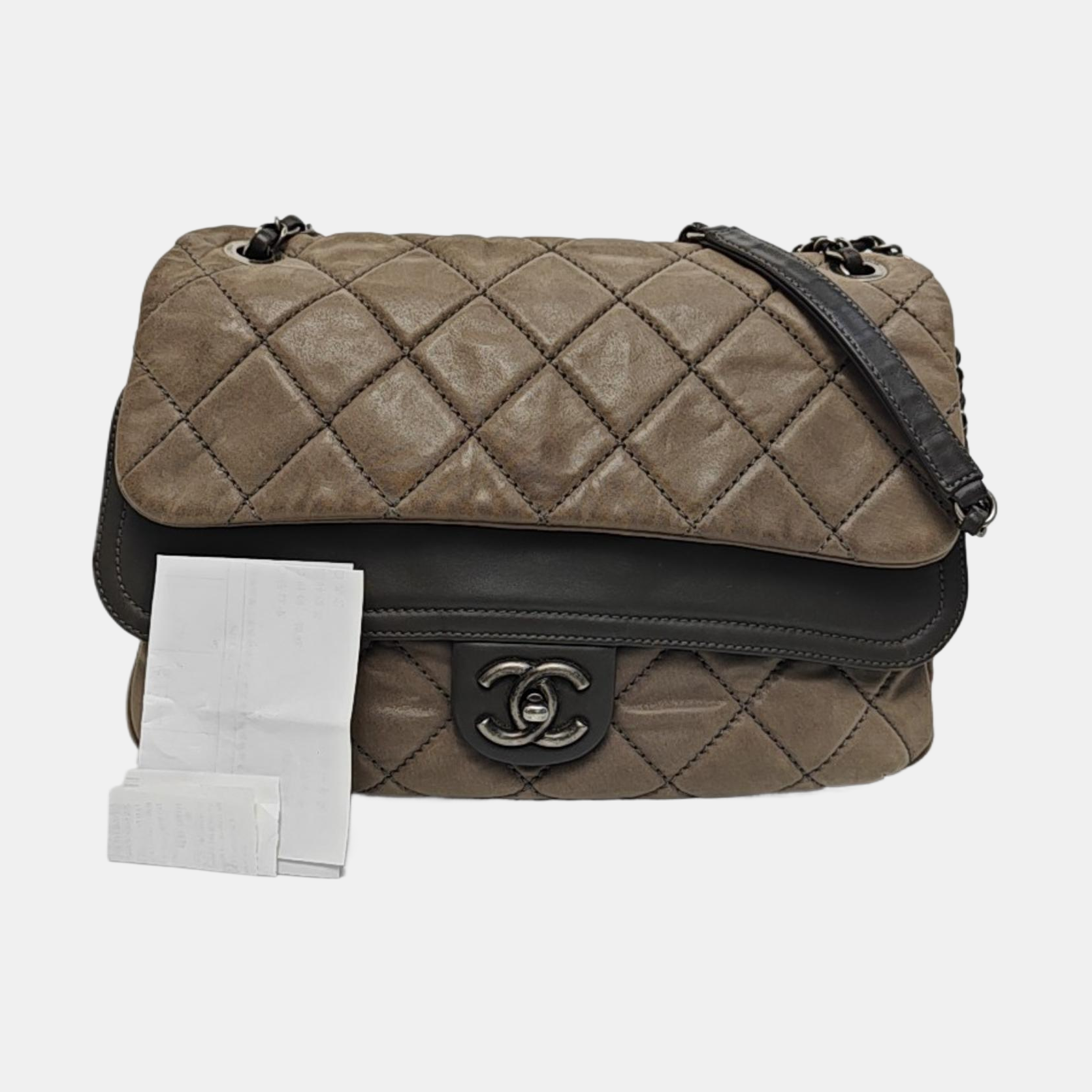 Bolso de Hombro Acolchado de Piel de Becerro Gris