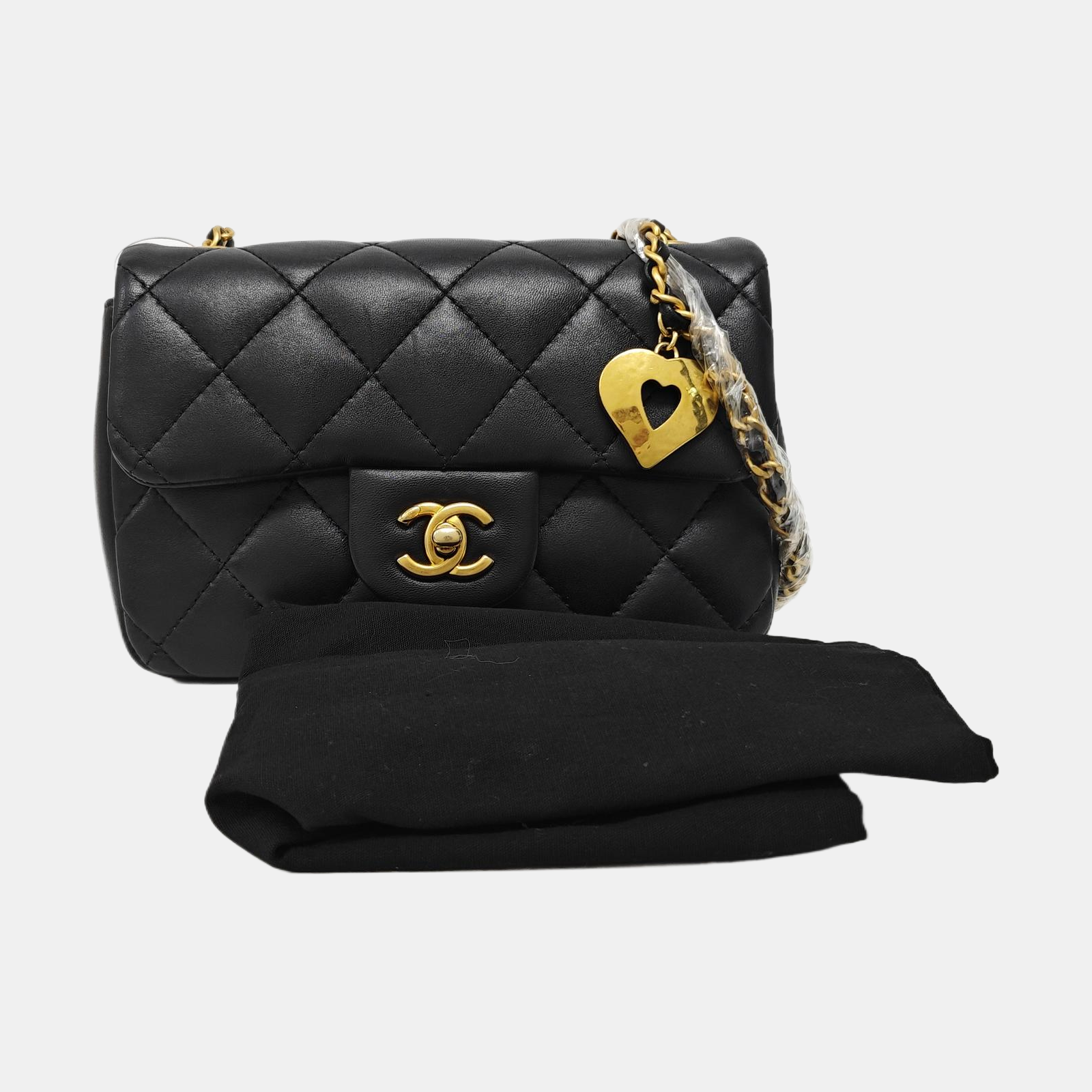 CLASSIC FLAP Small Quilted Lambskin Black
